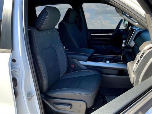 Used 2025 RAM 1500 Big Horn AWD/4WD image 32