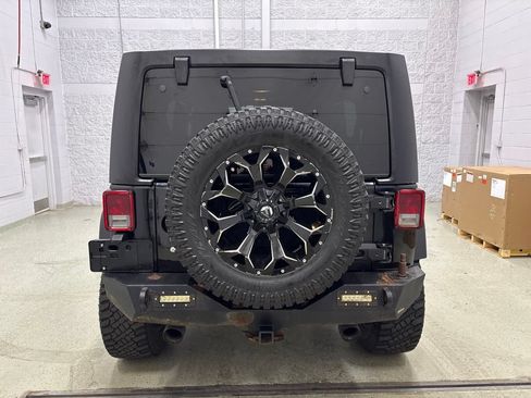 Used 2017 Jeep Wrangler Unlimited Sport w/ Quick Order Package 24S AWD/4WD image 5