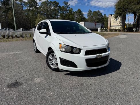 Used 2014 Chevrolet Sonic LT image 37