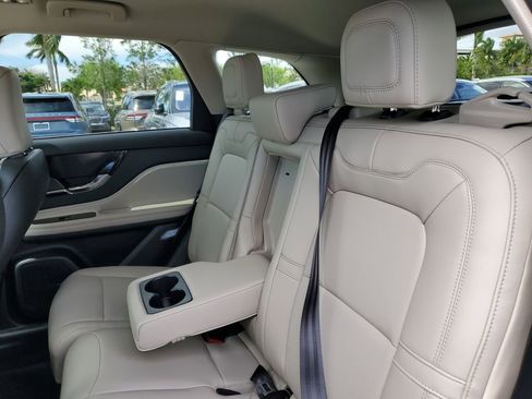 New 2026 Lincoln Corsair Premiere FWD image 12