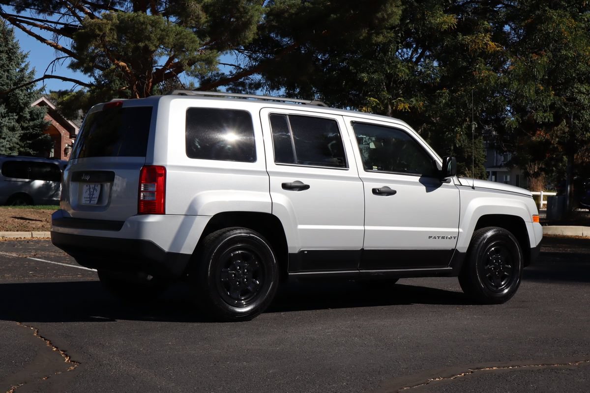 Used 2014 Jeep Patriot Sport FWD image 5