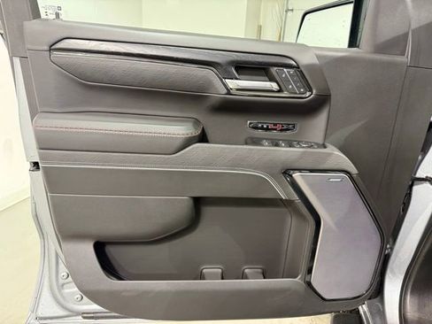 Used 2023 GMC Sierra 1500 AT4X image 10