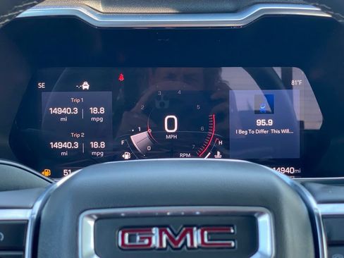 Used 2024 GMC Canyon Elevation w/ Convenience Package AWD/4WD image 24