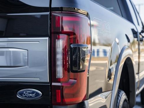 Used 2022 Ford F250 King Ranch image 7
