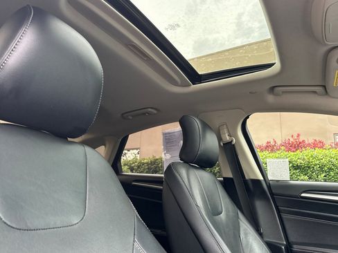 Used 2019 Ford Fusion Titanium image 13