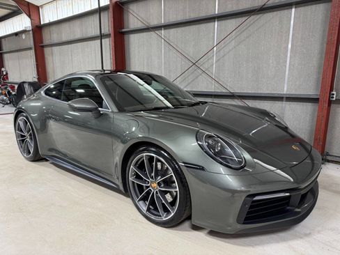 Used 2021 Porsche 911 Carrera 4S image 17