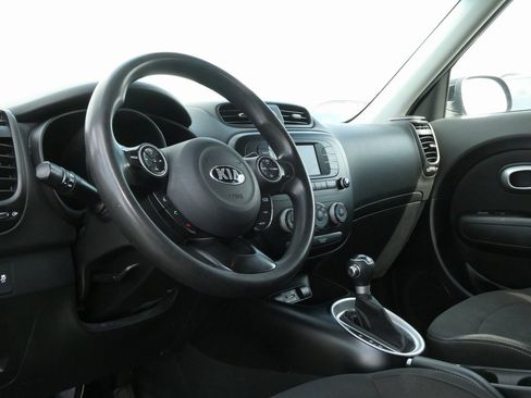 Used 2018 Kia Soul image 28
