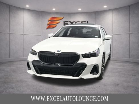 Used 2024 BMW 530i xDrive w/ M Sport Package AWD/4WD image 12