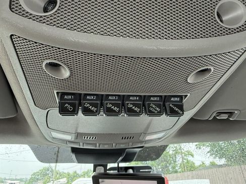 Used 2021 Ford F550 4x4 Regular Cab Super Duty image 26