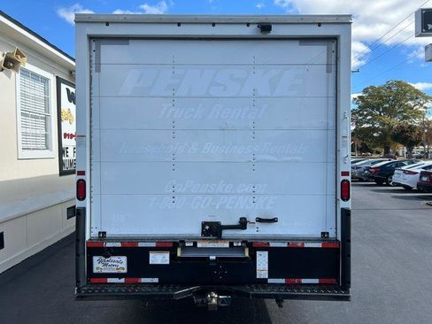 Used 2022 Ford E-350 and Econoline 350 Super Duty image 6