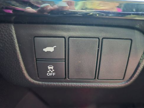 Used 2025 Honda CR-V EX-L image 25