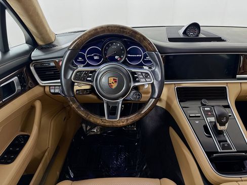 Certified 2020 Porsche Panamera GTS AWD/4WD image 23