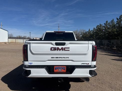 Used 2024 GMC Sierra 2500 AT4 w/ AT4 Premium Plus Package image 5