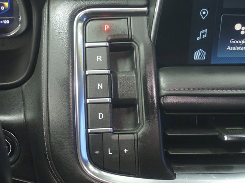 Used 2024 Chevrolet Tahoe LT w/ Luxury Package image 18