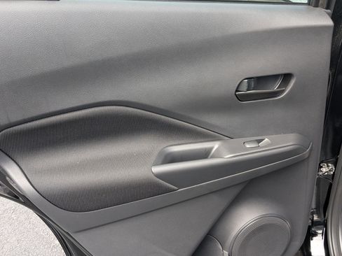 New 2025 Nissan Kicks Play S image 25