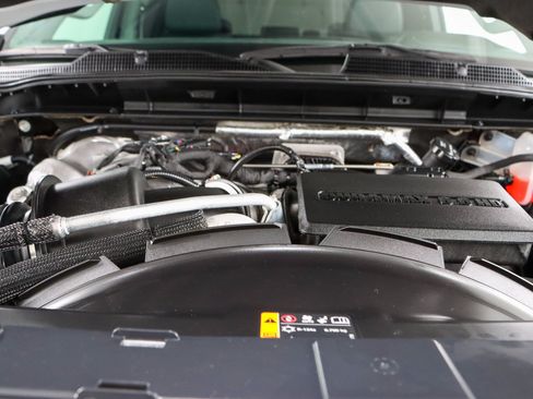 Used 2024 Chevrolet Silverado 2500 LTZ AWD/4WD image 31