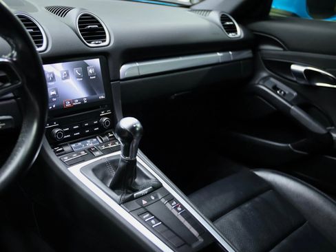 Used 2018 Porsche 718 Cayman S image 29