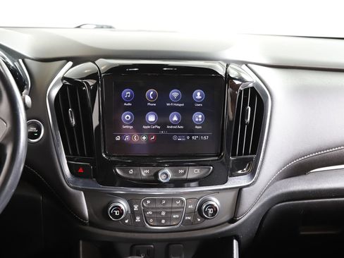Used 2022 Chevrolet Traverse LT AWD/4WD image 12