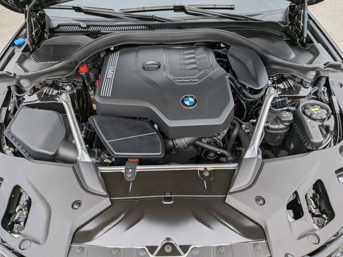 Certified 2023 BMW 530i w/ Premium Package image 42