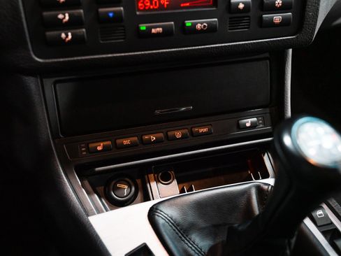 Used 2004 BMW M3 Coupe RWD image 23