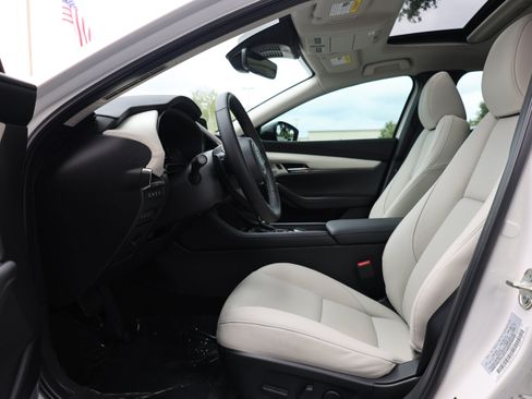 New 2026 MAZDA MAZDA3 2.5 Turbo Sedan w/Premium Plus AWD/4WD image 8