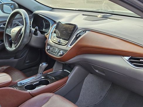 Used 2017 Chevrolet Malibu Premier w/ Premier Sun and Wheel Package image 17