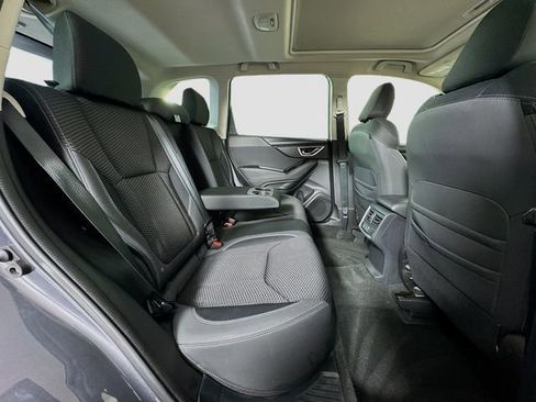 Used 2022 Subaru Forester Premium AWD/4WD image 29