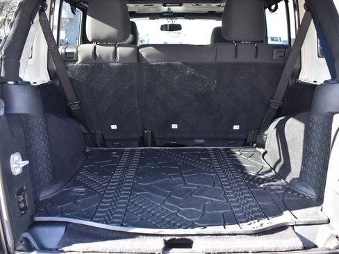 Used 2017 Jeep Wrangler Unlimited Sport w/ Quick Order Package 24S image 35