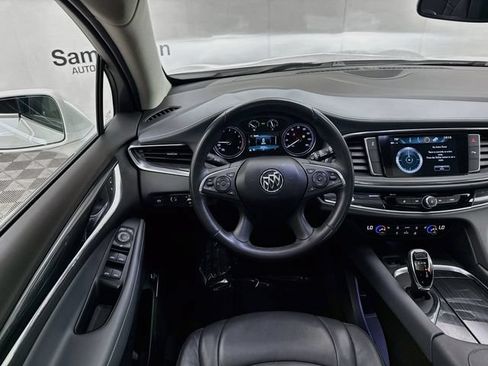 Used 2018 Buick Enclave Essence FWD image 23
