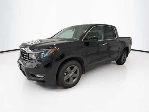 Used 2023 Honda Ridgeline RTL-E image 3