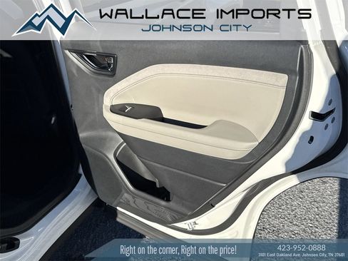 Certified 2025 Subaru Forester Limited image 43