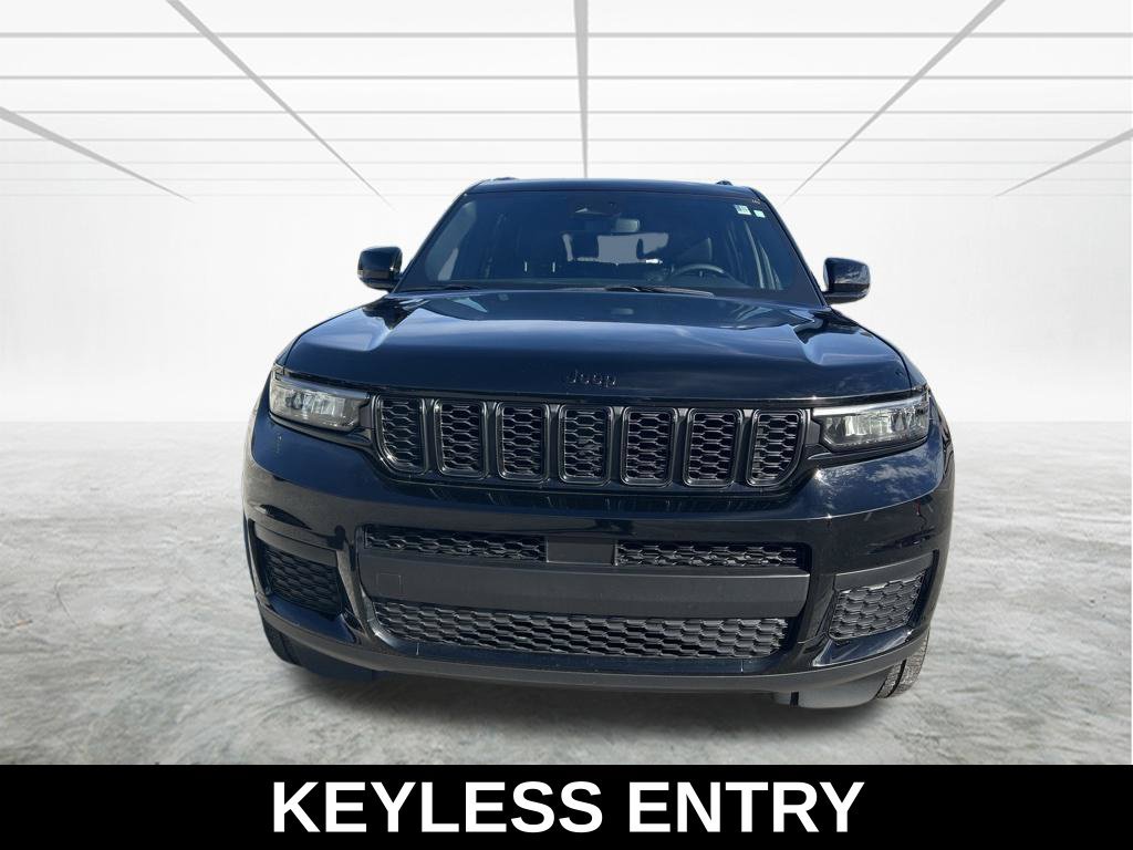 Used 2023 Jeep Grand Cherokee L Laredo AWD/4WD image 9