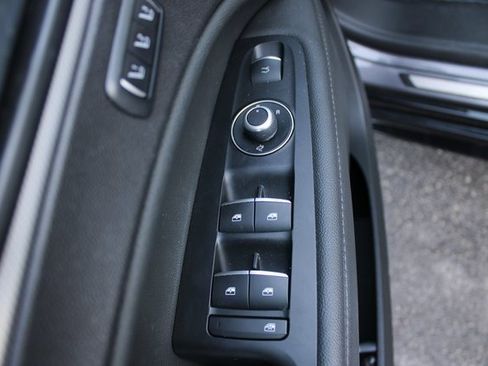 Used 2024 Alfa Romeo Stelvio Veloce image 11