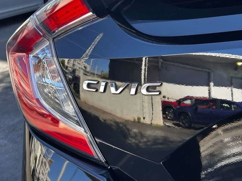 Used 2017 Honda Civic Sport Touring image 7