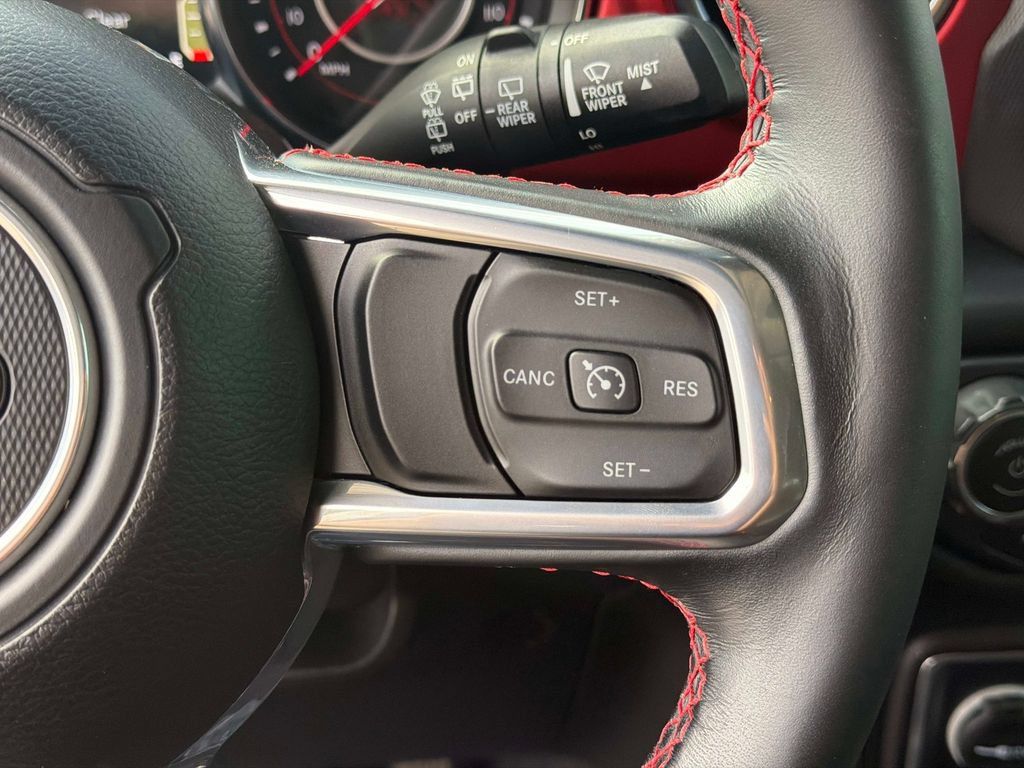 Used 2021 Jeep Wrangler Unlimited Rubicon AWD/4WD image 26