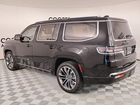 Used 2023 Jeep Grand Wagoneer Series III w/ HD Trailer Tow Package image 25