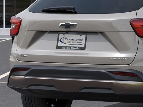 New 2026 Chevrolet Trax ACTIV w/ Driver Confidence Package FWD image 15