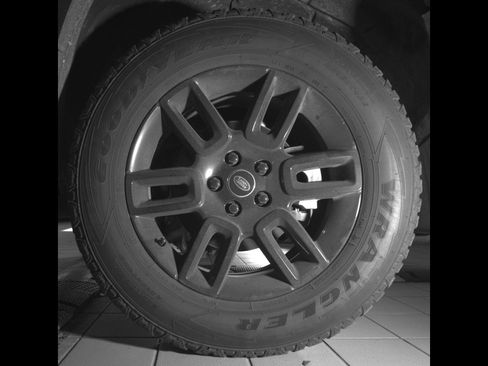 Used 2023 Land Rover Defender 110 S AWD/4WD image 11