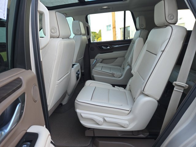 Used 2022 GMC Yukon Denali AWD/4WD image 27