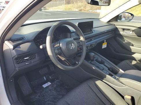 New 2025 Honda Accord SE image 18