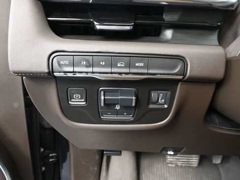 Used 2021 Cadillac Escalade Sport AWD/4WD image 36