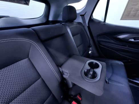 Used 2024 GMC Terrain SLE w/ Driver Convenience Package FWD image 38