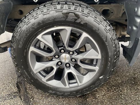 Used 2023 Chevrolet Silverado 1500 LT w/ All Star Edition Plus image 25