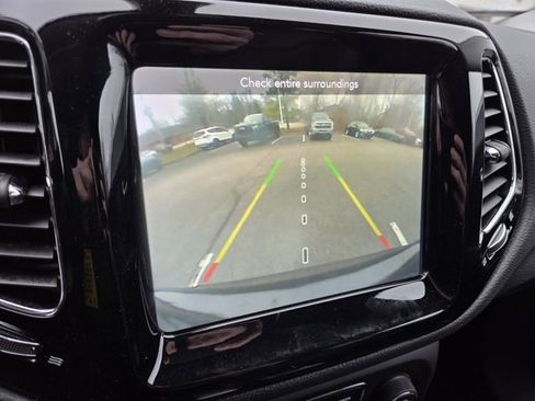 Used 2019 Jeep Compass Limited image 11