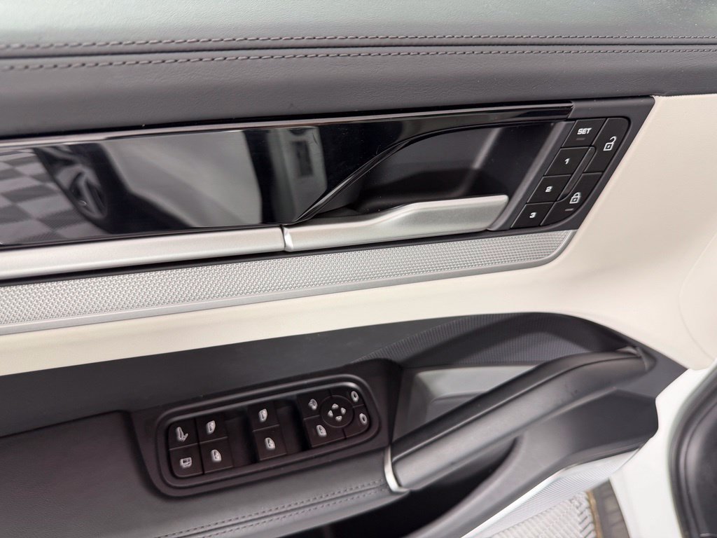 Certified 2026 Porsche Cayenne S AWD/4WD image 16