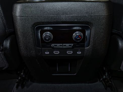 Used 2023 GMC Yukon SLT w/ Max Trailering Package image 23