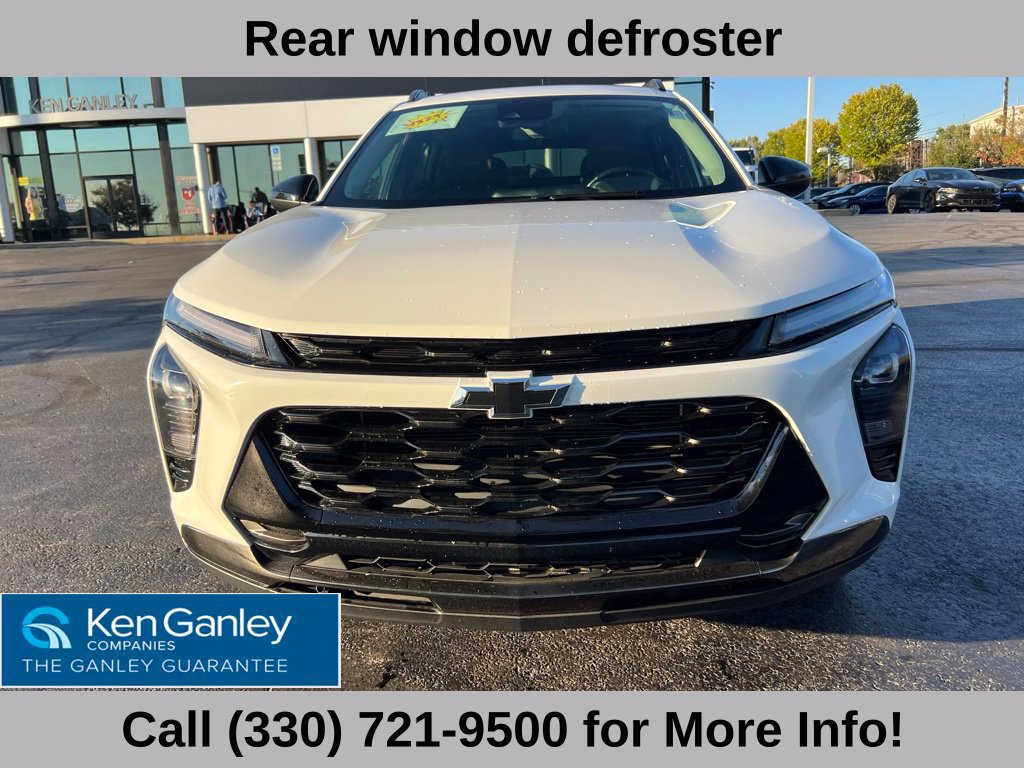 Used 2025 Chevrolet Trax ACTIV w/ Sunroof Package FWD image 17
