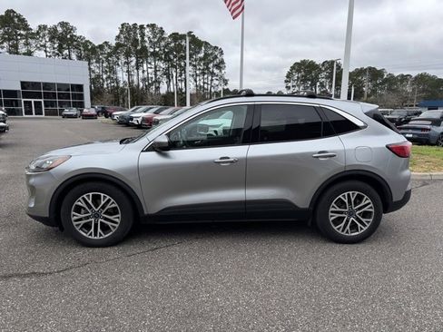 Certified 2022 Ford Escape SEL w/ Technology Package image 6