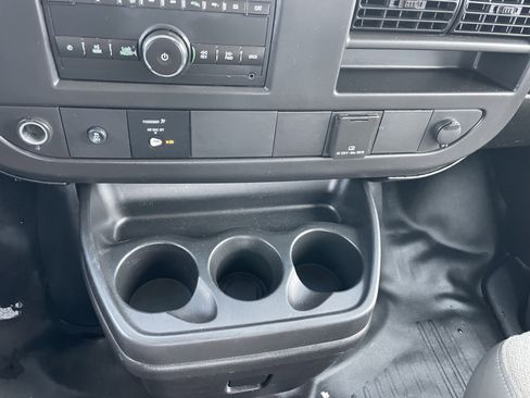 Used 2021 Chevrolet Express 2500 w/ Driver Convenience Package image 20