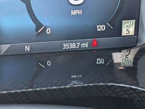 Used 2025 Ford F150 Lariat w/ Equipment Group 501A Mid image 16